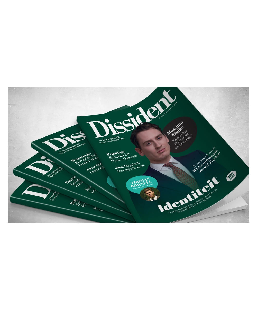 Gestapelde exemplaren van Dissident editie 4
